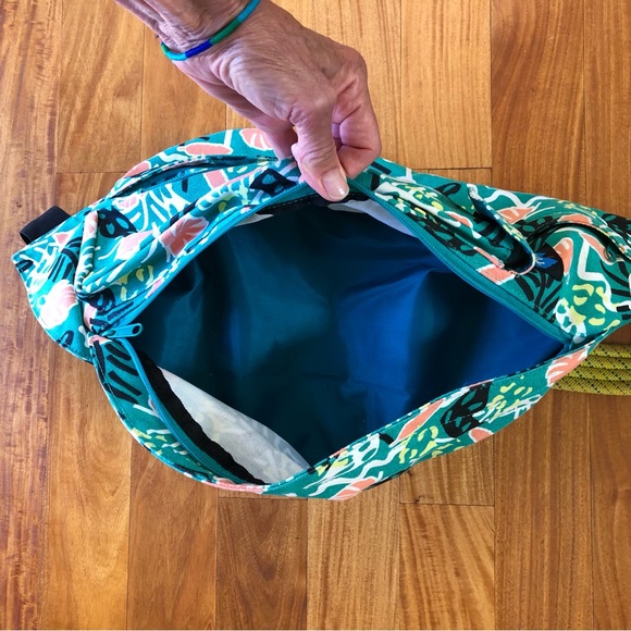 Kavu Multicolored Cross-body Rope Bag - Picture 6 of 11